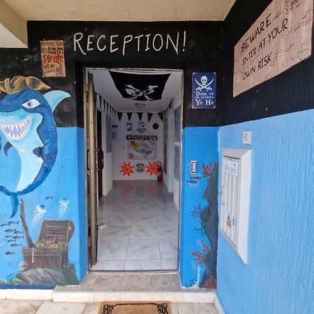 Pirate Backpackers Hostel Ulcinj Kültér fotó