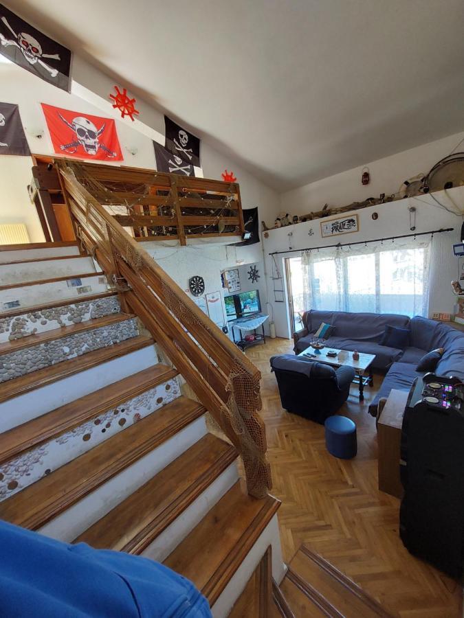 Pirate Backpackers Hostel Ulcinj Kültér fotó