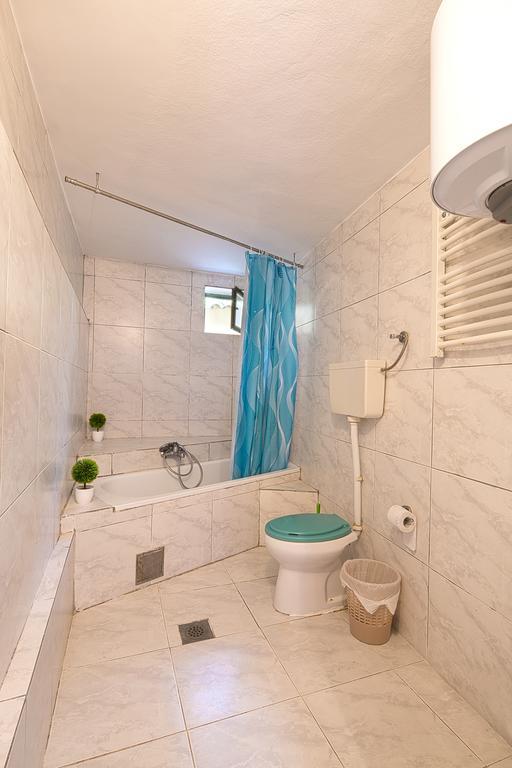 Pirate Backpackers Hostel Ulcinj Kültér fotó