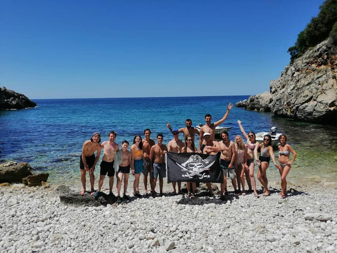 Pirate Backpackers Hostel Ulcinj Kültér fotó